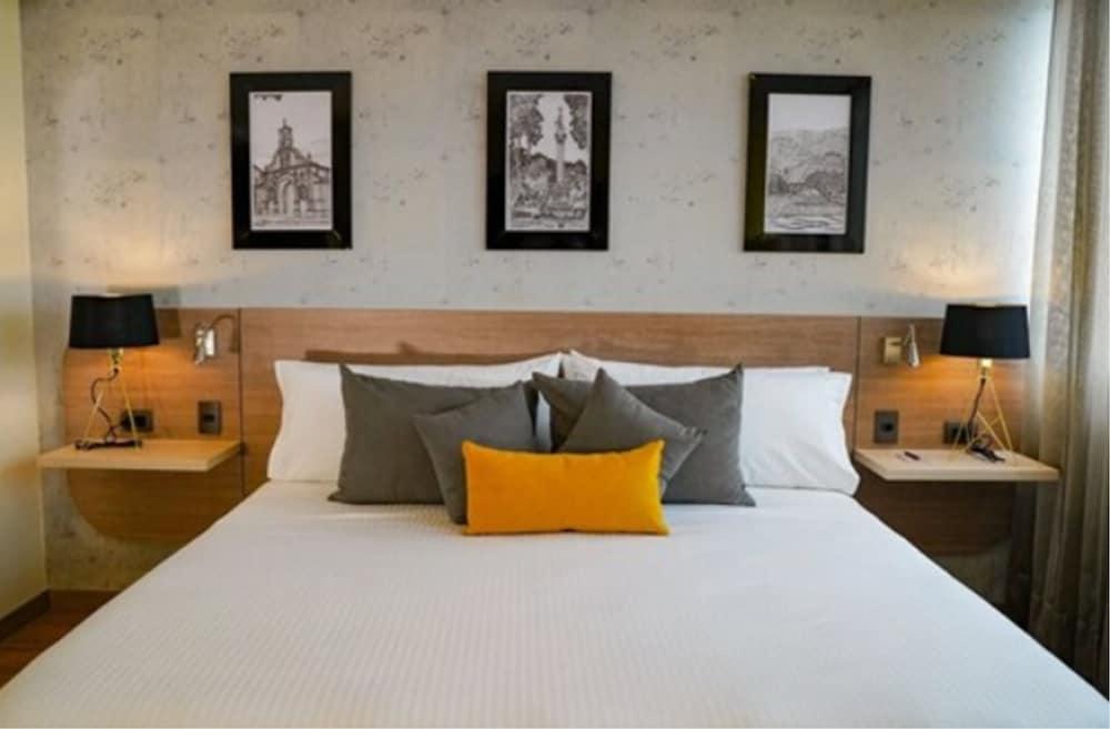 קוקוטה Hotel Casino Internacional מראה חיצוני תמונה A bedroom at the hotel